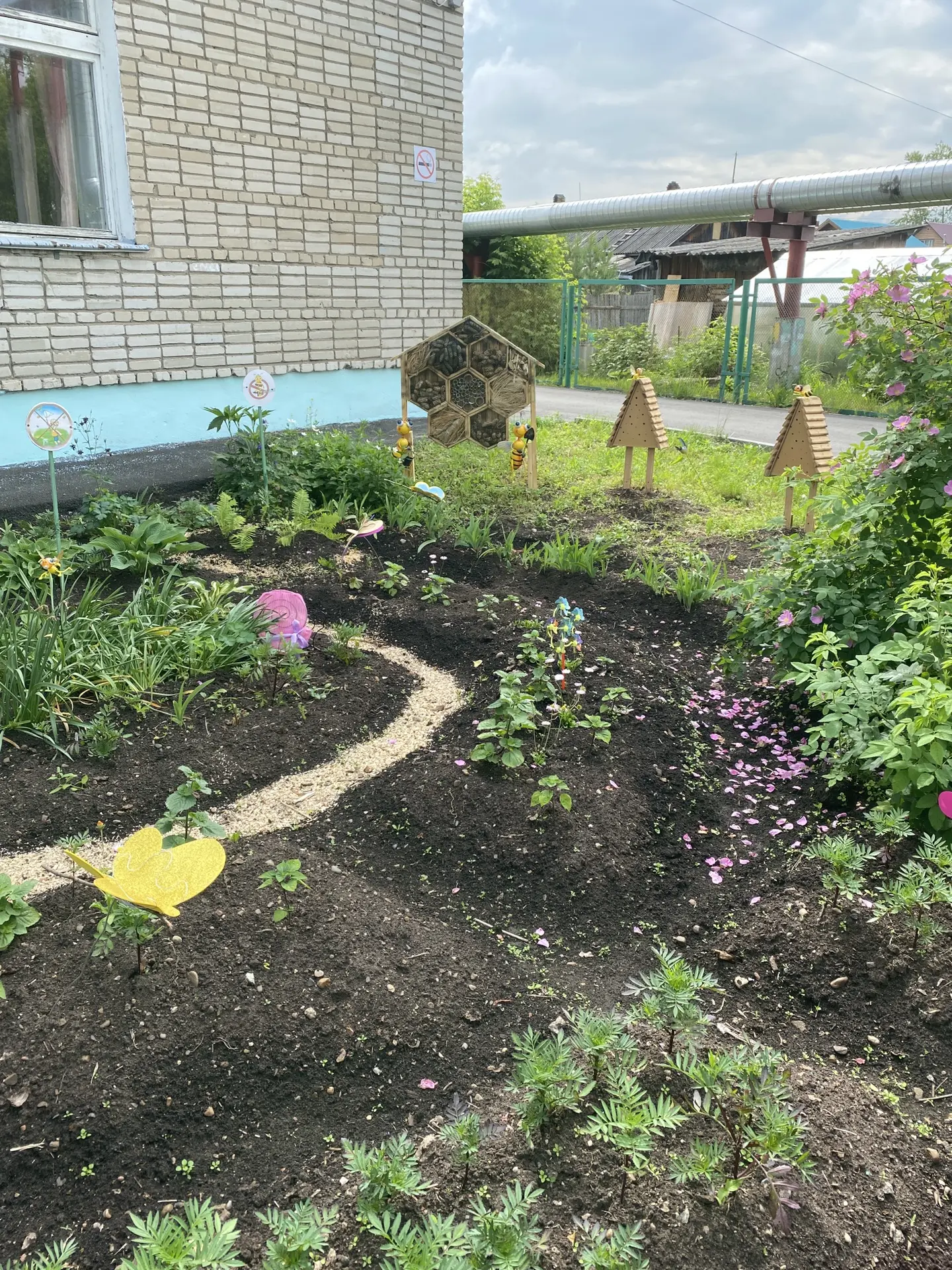 В дошкольном возрасте дети активно познают окружающий мир 🦋 Их очень увлекает все, что происходит в