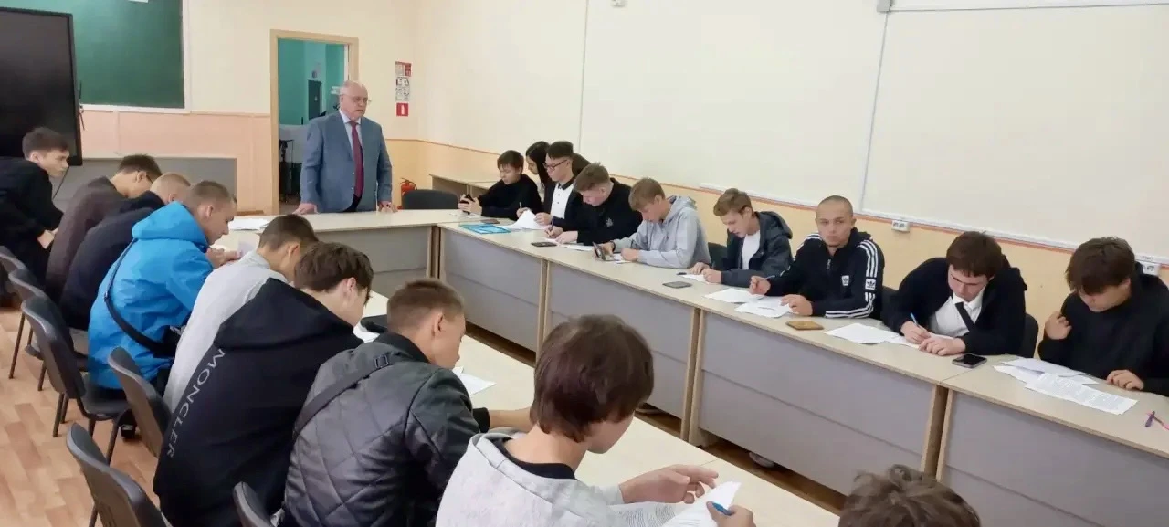 🚍 Будущее транспорта — в надёжных руках!
