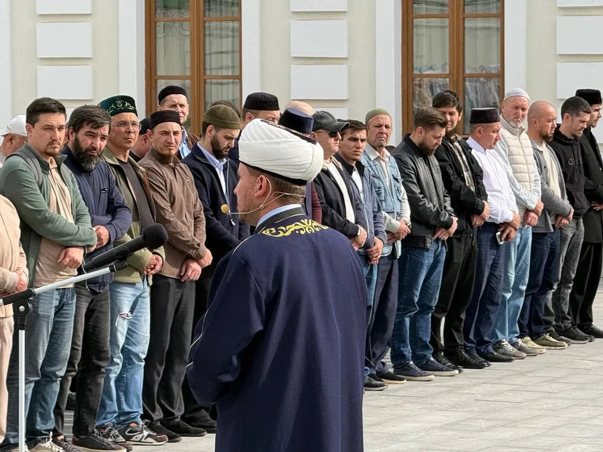 🕌 «Әл-Мәрҗани» мәчетендә Салихҗан хәзрәтне соңгы юлга озаттылар