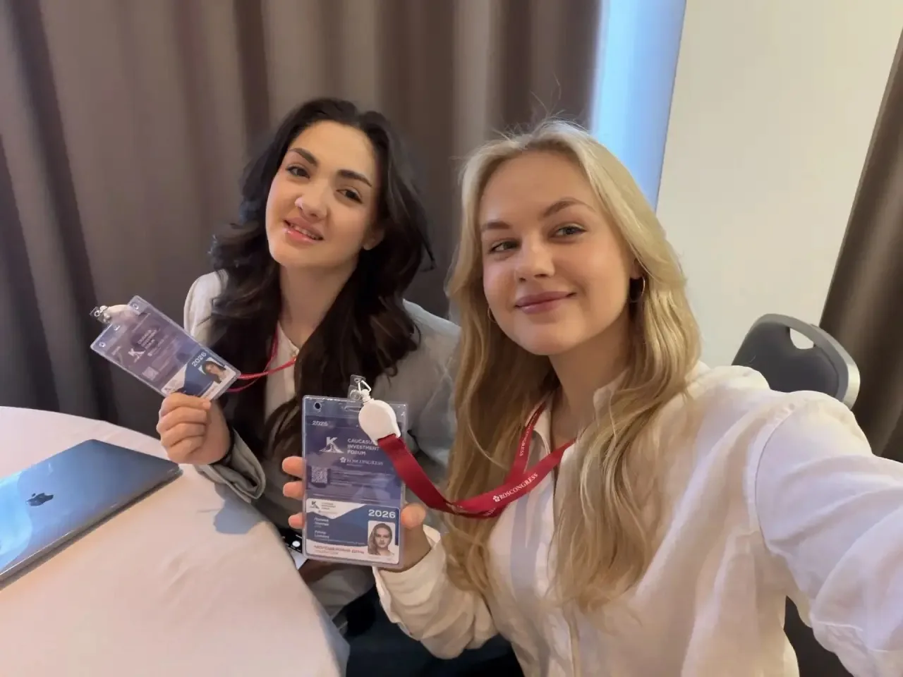 Преподаватель и студенты СЭИ на Кавказском инвестиционном форуме  Прямо сейчас в Минеральных водах п