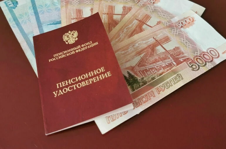 💰Кому в июле добавят к пенсии? 

Хорошие новости для пенсионеров: в следующем месяце выплаты выраст