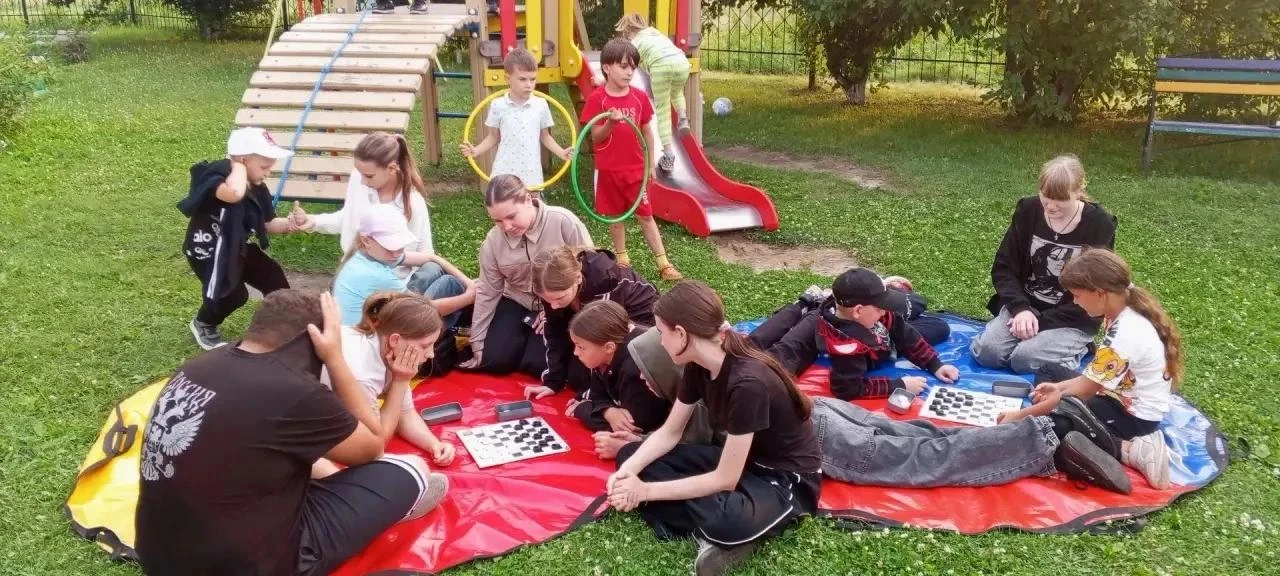 🤸🏃‍♀️Мальчишки и девчонки! Приглашаем вас на вечерние спортивные площадки по месту жительства!

❗️