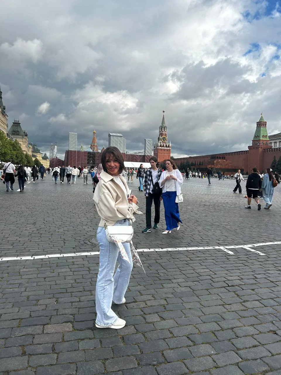ЕСЛИ ВАМ ПОСТОЯННО ПРИХОДИТСЯ ДОКАЗЫВАТЬ СВОЮ ЦЕННОСТЬ - этот кейс для вас

Долг. Нечестные партнеры