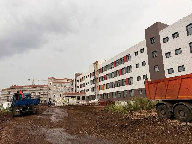 Школу в микрорайоне "Прибрежный" в Стерлитамаке планируют открыть до конца года.