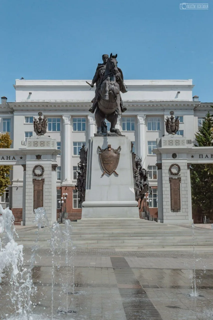 🏛 Советская площадь, Уфа
#РеспубликаБашкортостан

📌 Ансамбль площади формируют здания дореволюцион