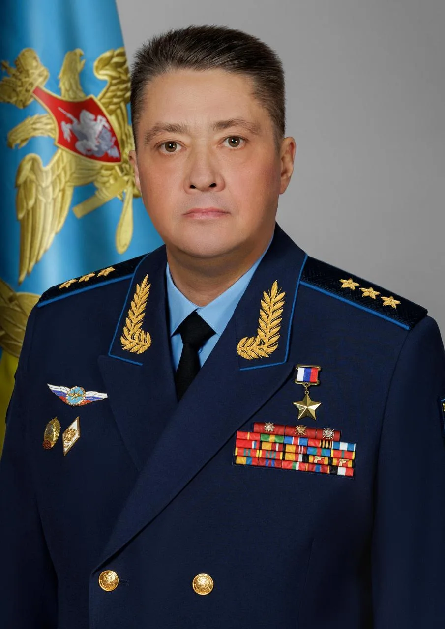 Генерал-полковник Александр Чайко назначен главнокомандующим Воздушно-космическими сила...