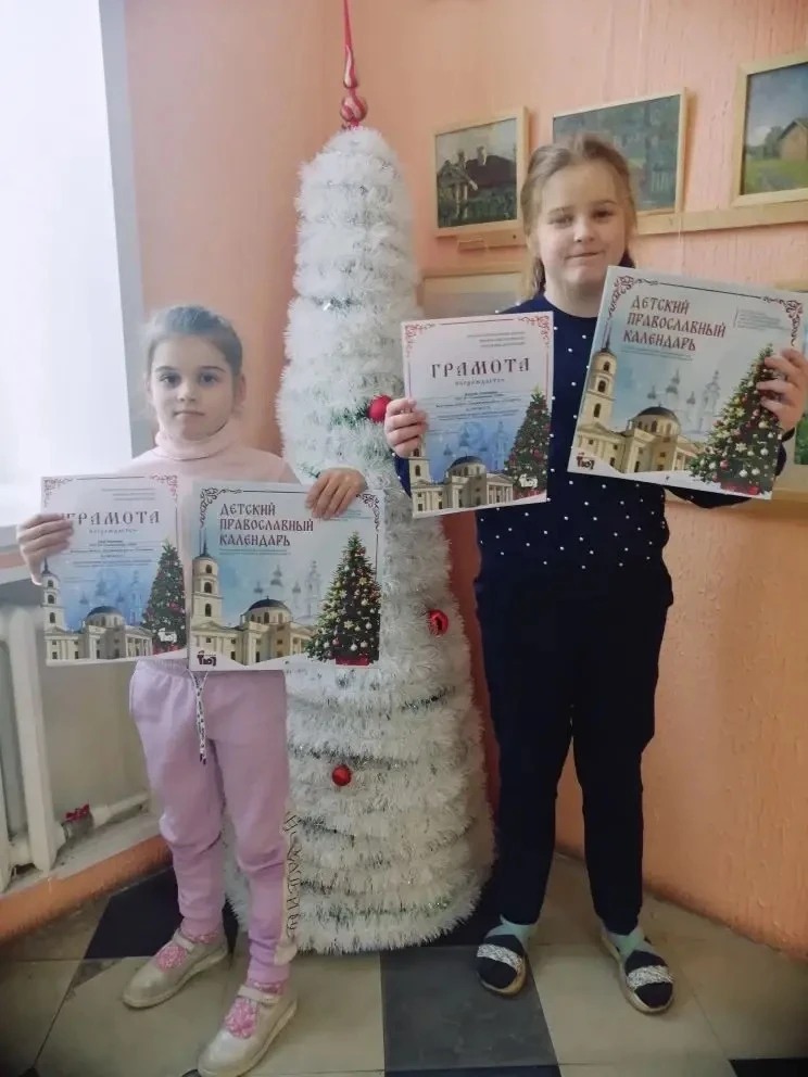 Учащиеся художественного отделения Товарковской детской школы искусств, включая филиал ...