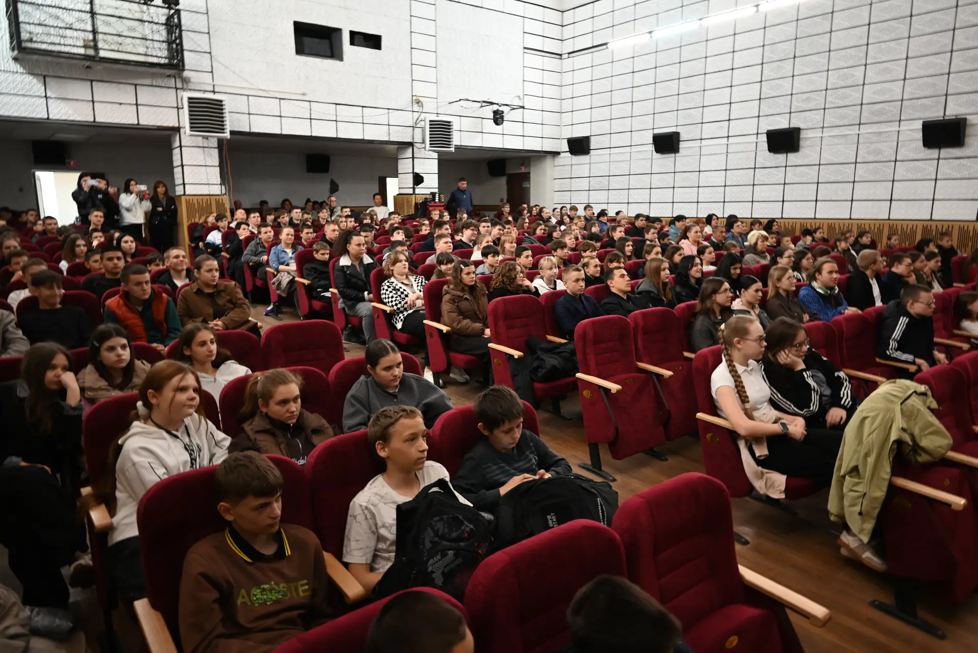 Встреча-диалог с Эдгардом Запашным для школьников пгт Володарское
