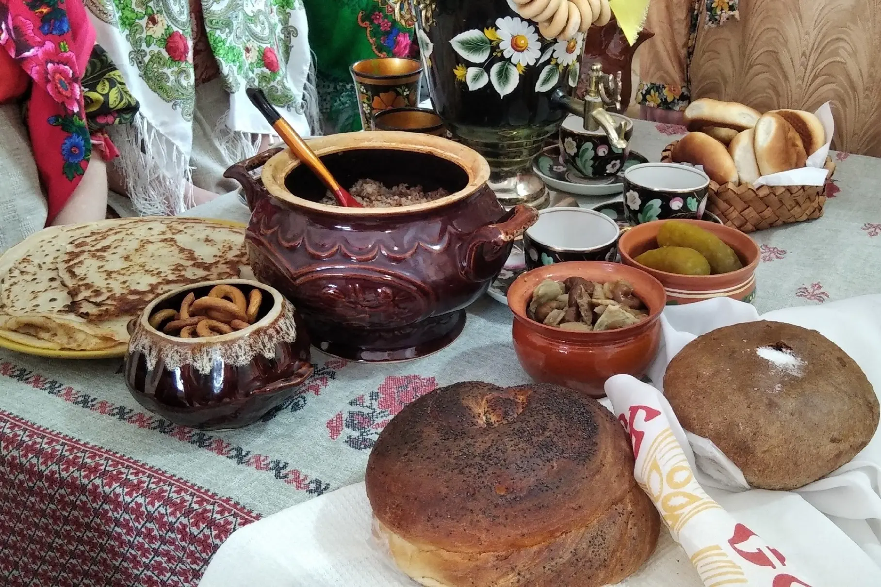 В рамках Года единства народов России в Доме социального обслуживания «Сосновая Роща» прошёл цикл ме