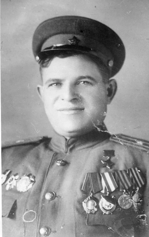 🎖️14 июня 1913 года в Воронежской области родился Волкодав Иван Егорович – Герой Советского  Союза,