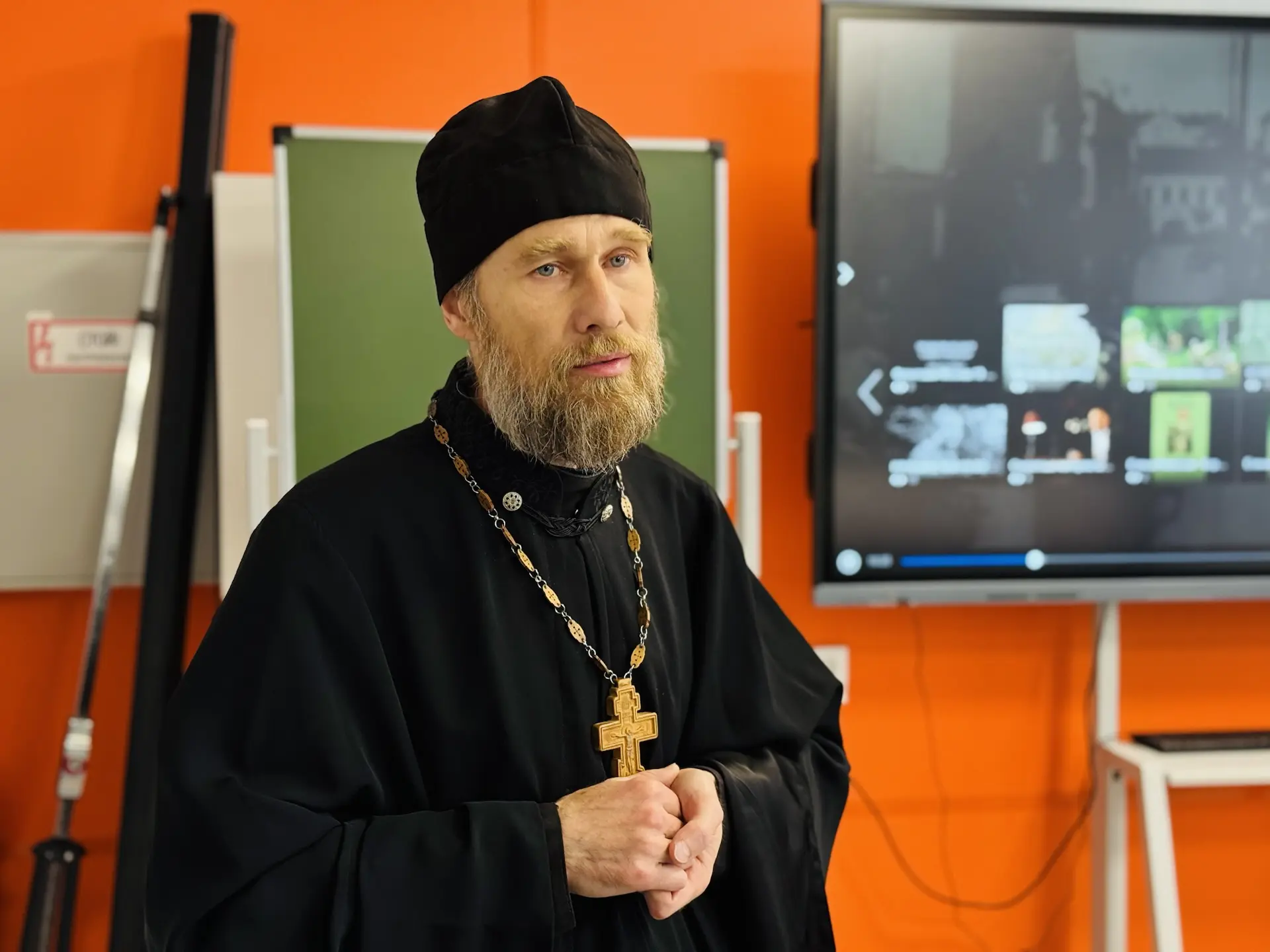 🕊️ «Этот мир придуман не нами»: встреча студентов КПТ с отцом Константином  ❤️Сегодня, 6 мая 2026 го