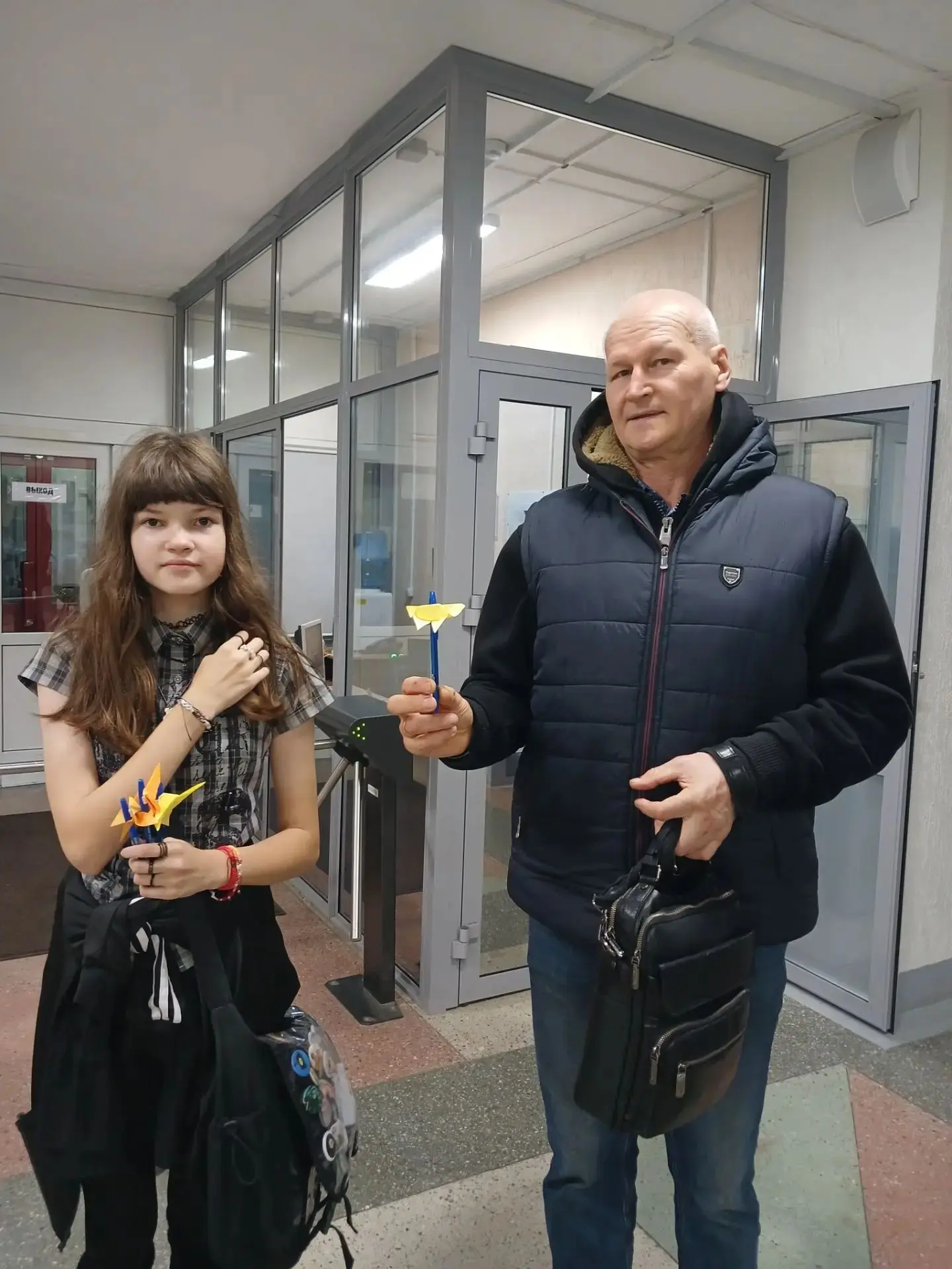 Сегодня в нашей школе  день, когда слова «спасибо» звучат громче обычного.