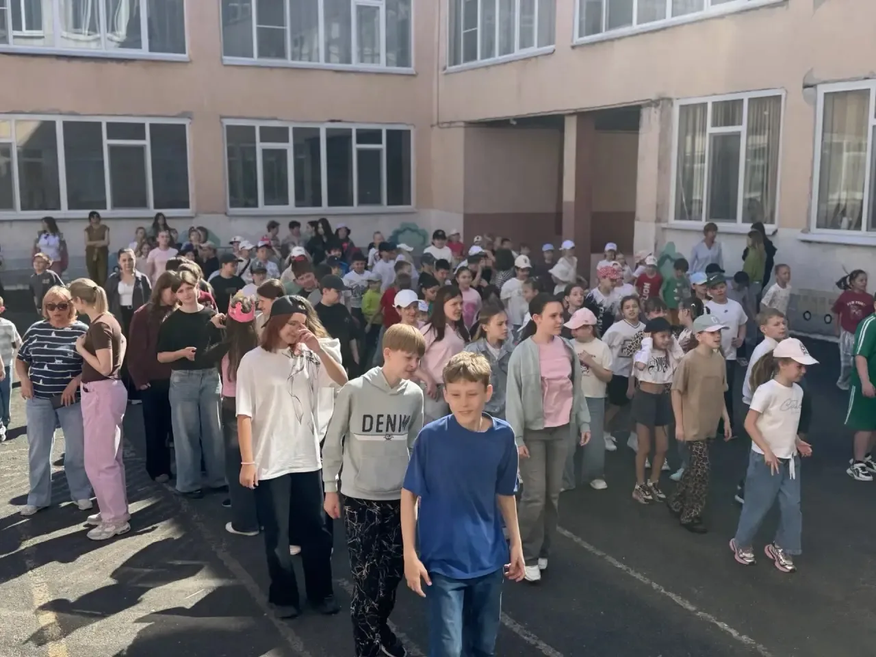 🏕️ Сегодня в лагере «РОБИНЗОНИЯ» день выдался по-настоящему насыщенным!