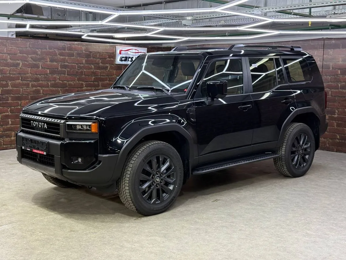 Рамный внедорожник
🚘Toyota Land Cruiser Prado 250

🤍🖤Белый и чёрный цвет
▪️Двигатель: 2.4л (279 л