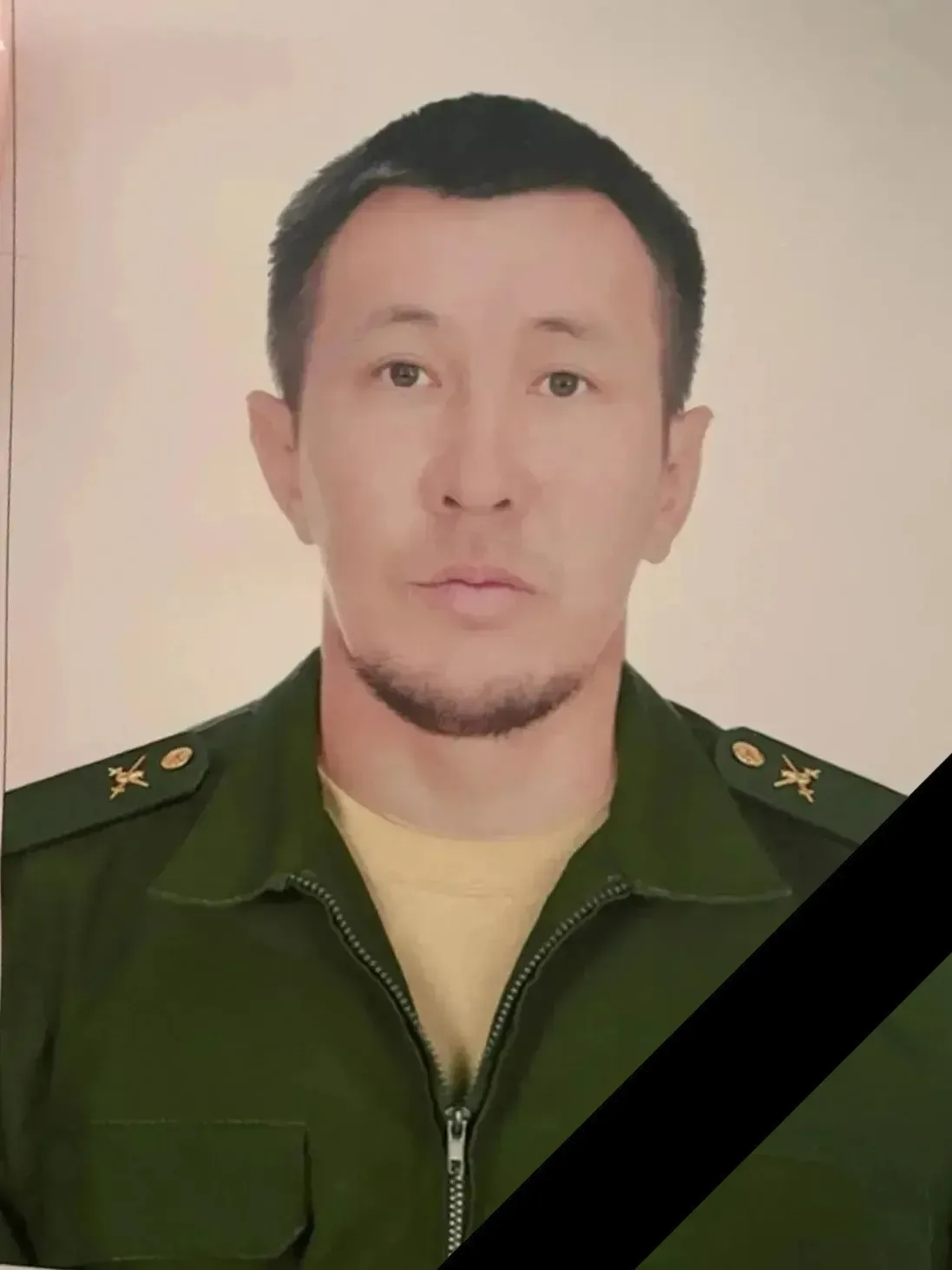 В селе Икряное проводили в последний путь бойца специальной военной операции Аймаганбет...