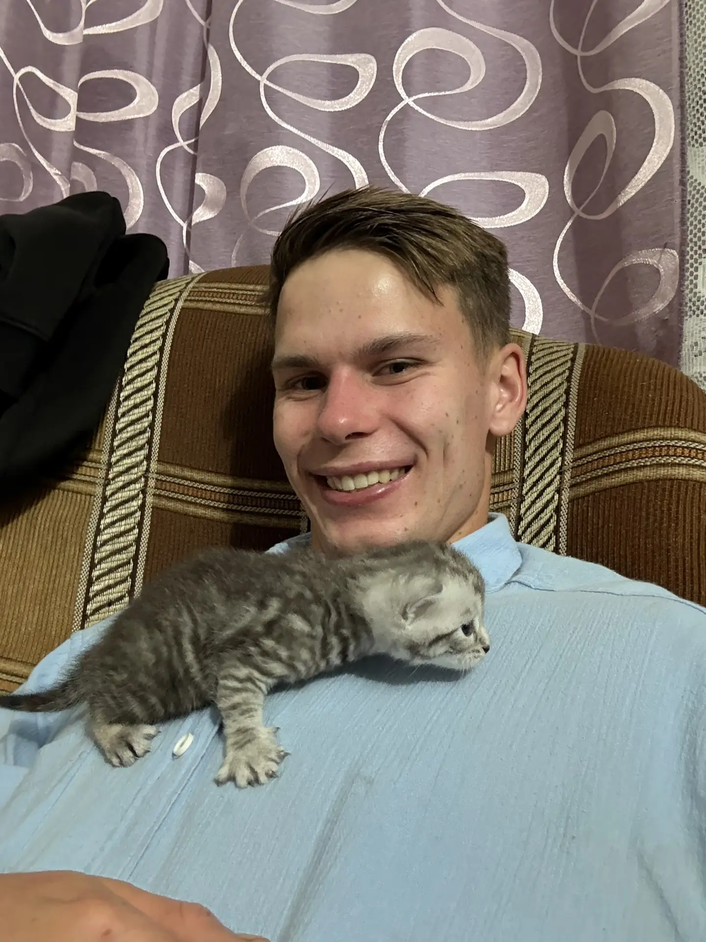Вот такого красавчика пузатика  у нас принесла Багира 😍такой красивый мальчишка, как назовем ?