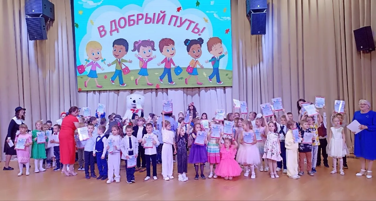 Сегодня в Мариупольском Дворце детского и юношеского творчества для самых маленьких вос...