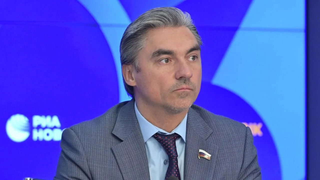 Телеграм вернётся в Россию, 
но это не точно 👇 
Самой ближайшей компанией, которая вслед за Роблокс