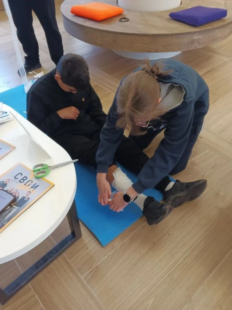 Дружина юных пожарных МБОУ "Холоднянская СОШ" заняла 1 место в  учебное - соревнователь...