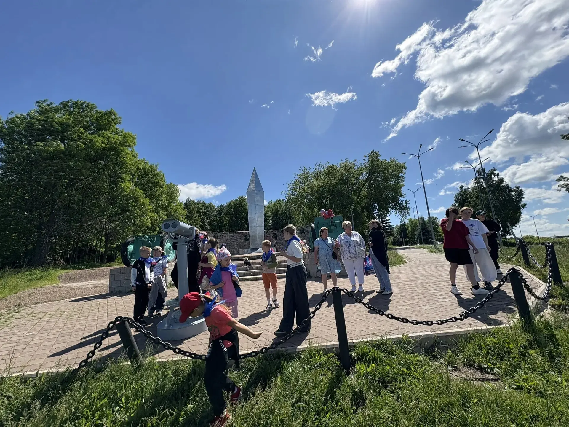 Экскурсия в городской парк «Соколок»
Ребята отправились на экскурсию в город Бирск.
Перед тем как от