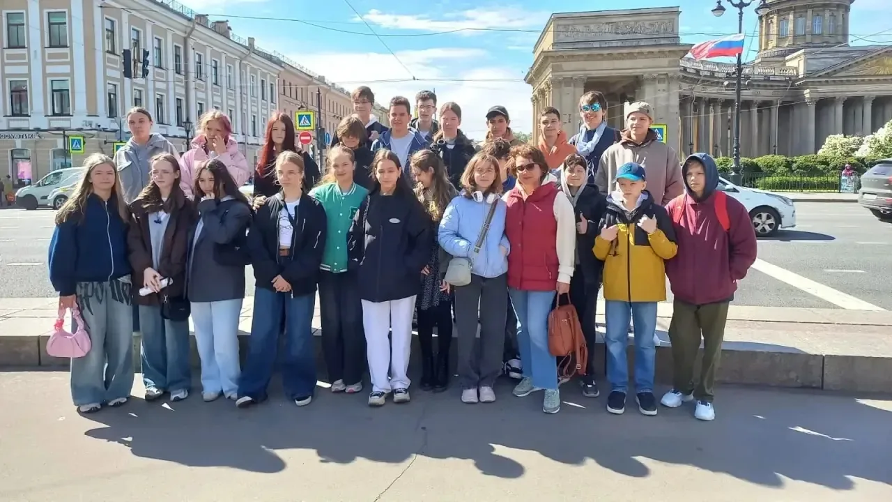 🏛️Из жизни гимназистов 🏛️

В начале этого учебного  года  7-3 класс поставил цель: посетить с экск