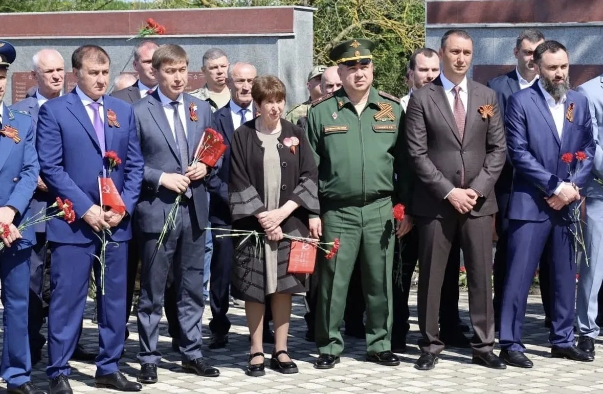 ⚡️ Во всех районах, городских и сельских поселениях нашей республики прошли торжественн...