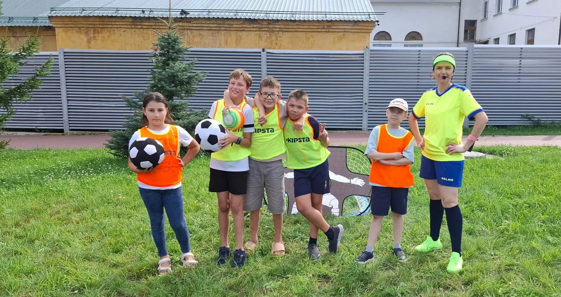 🏃‍♂️ Движение — жизнь! День спортивных игр в «Летней детской досуговой лаборатории»