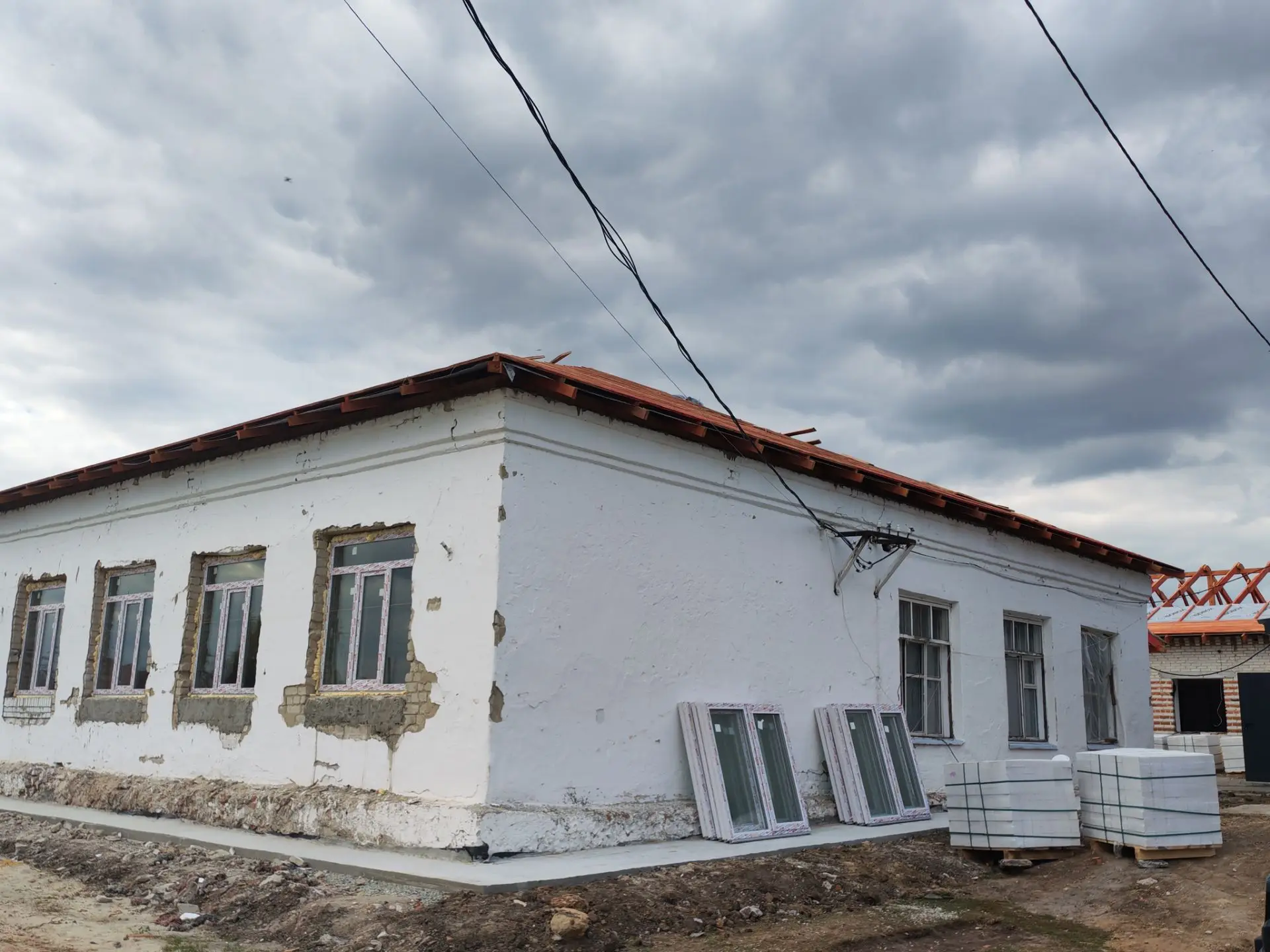 В селе Верхнее капитально обновляют Верхневскую основную общеобразовательную школу