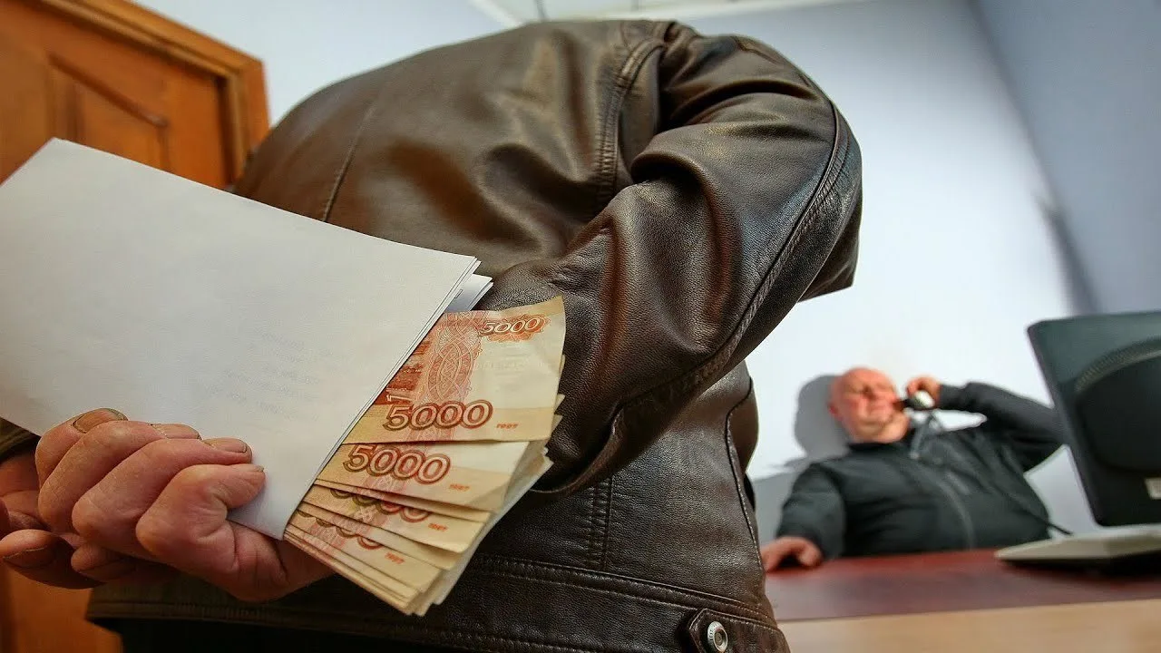 Коррупционерам путь на госслужбу будет закрыт?  Генеральный прокурор Александр Гуцан предложил новое