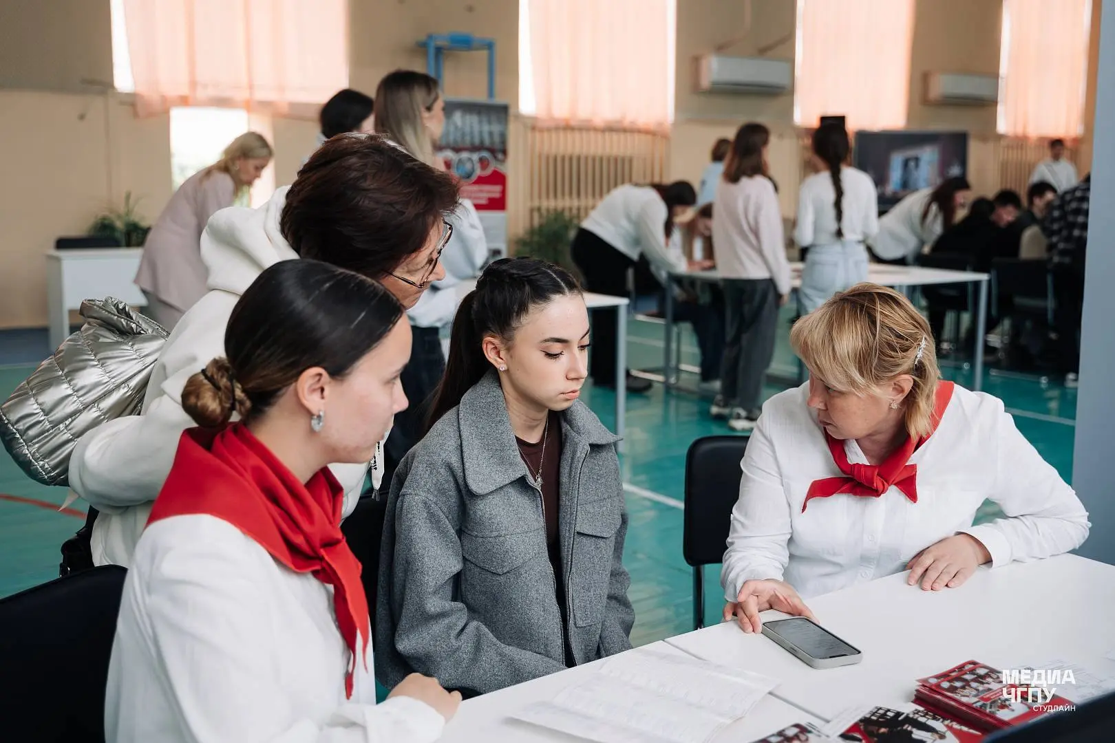 Интерес абитуриентов к педагогическим направлениям продолжает расти. 

В педагогических вузах Минпрс