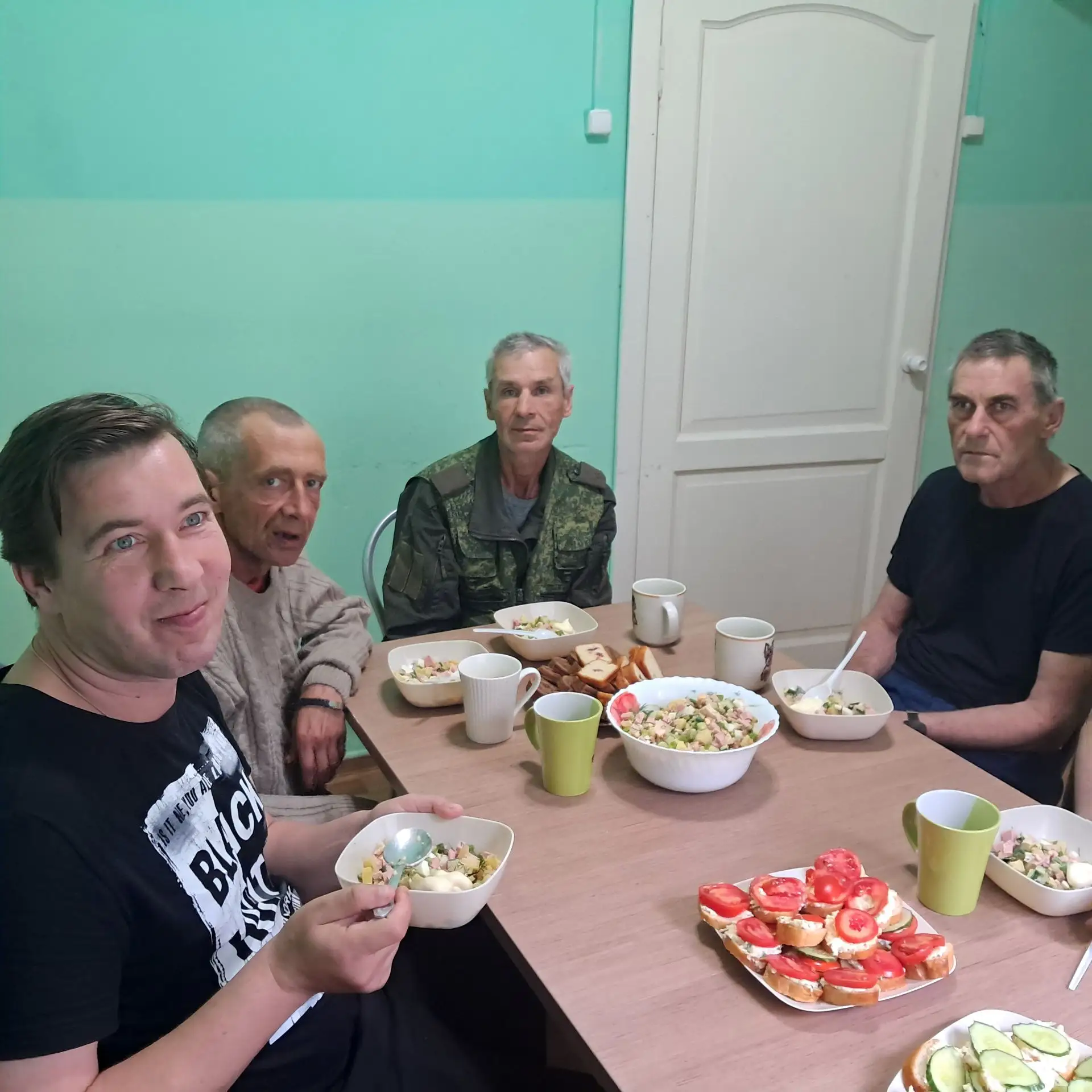 Прощание с летом: окрошка со вкусом своего огорода! 🥒🌿