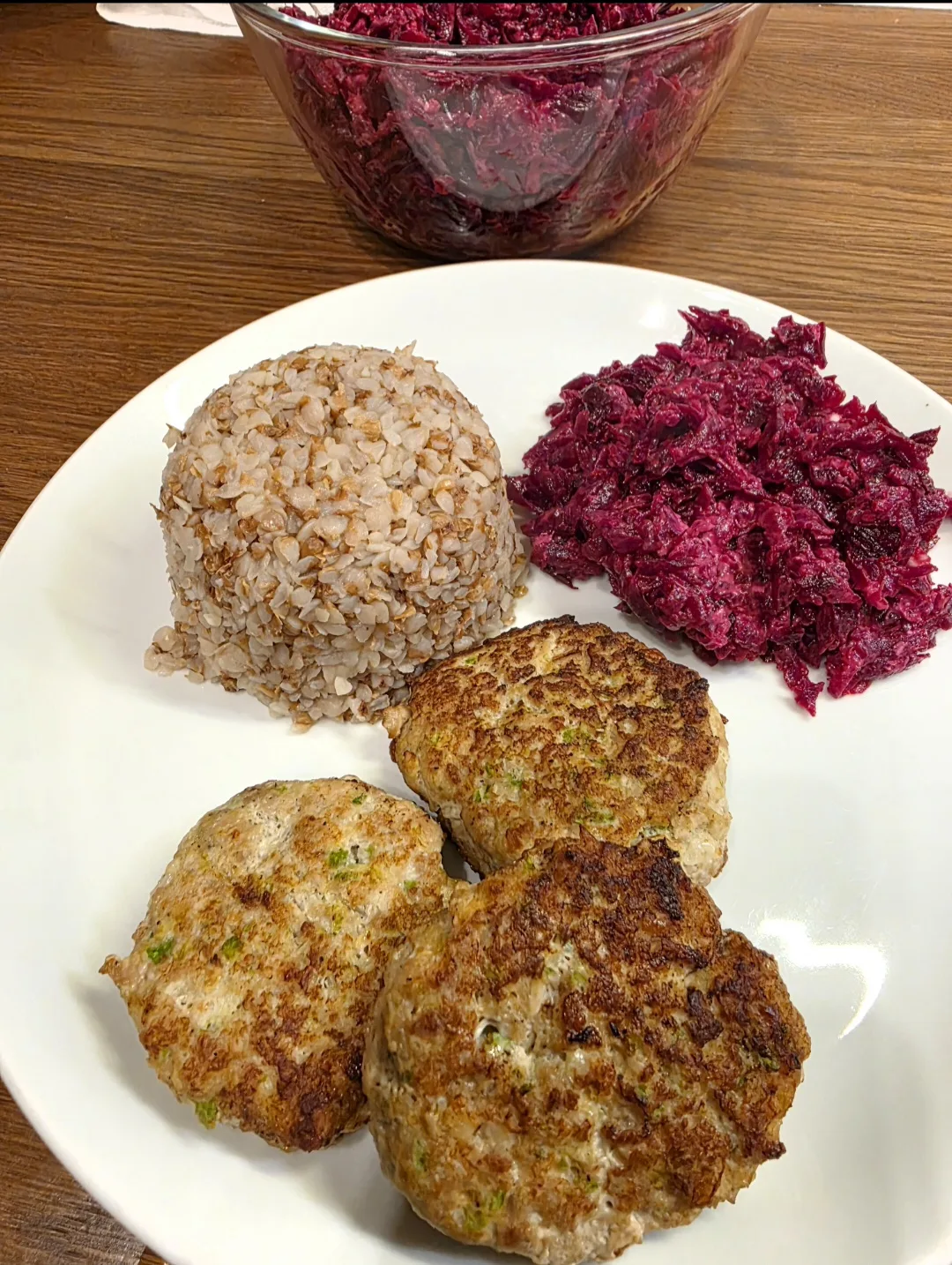 На ужин сегодня куриные котлетки (филе куриного бедра+ луковица + зубчик чеснока + поло...