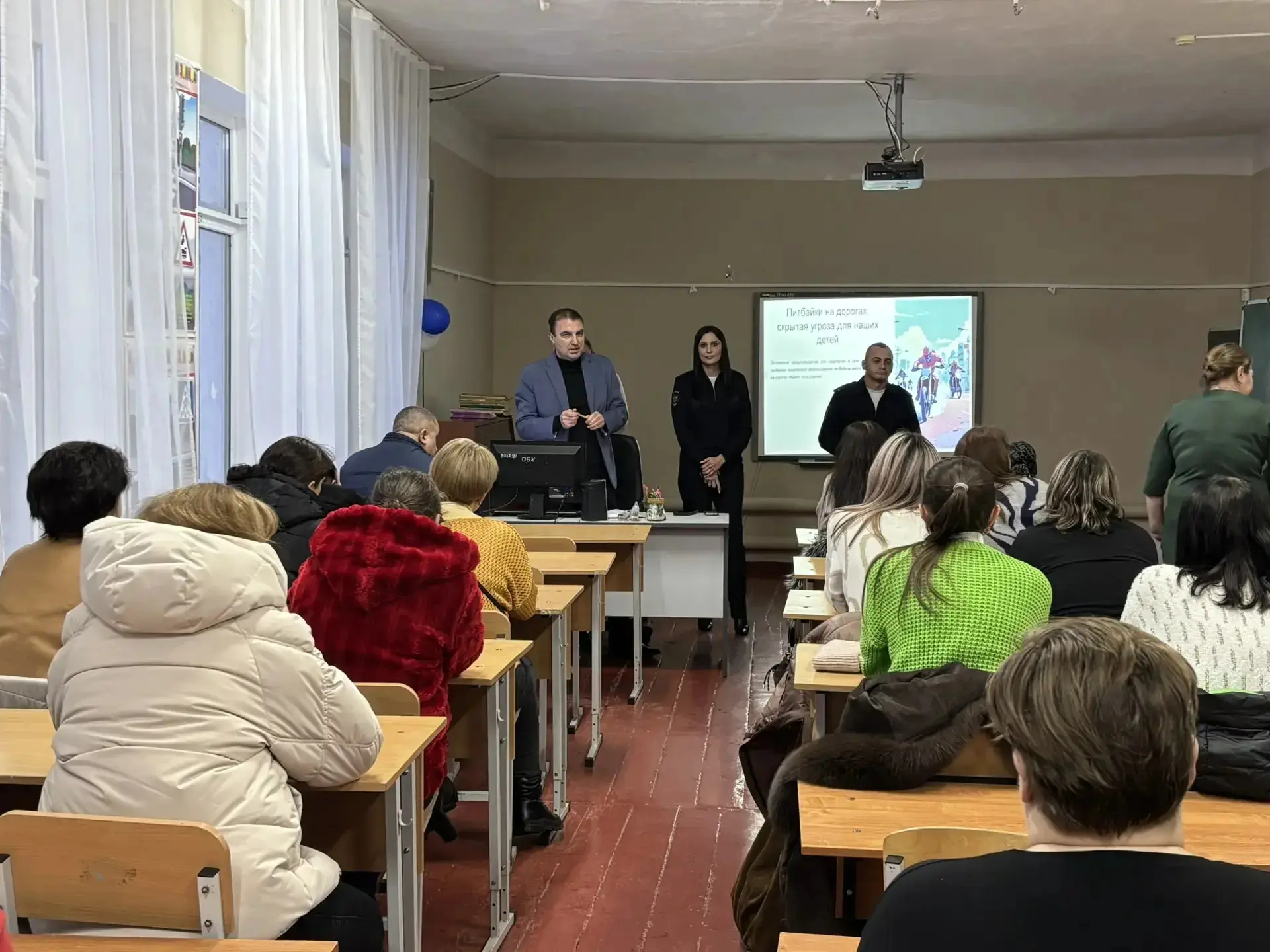 В период с 13 по 16 января 2026 года во всех общеобразовательных учреждениях Сальского ...