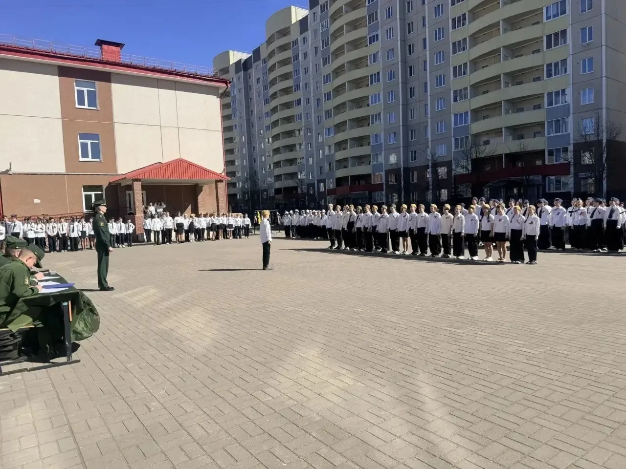 🇷🇺Линейка Памяти, акция «Георгиевская ленточка», смотр строя и песни - настоящий дух патриотизма!  С