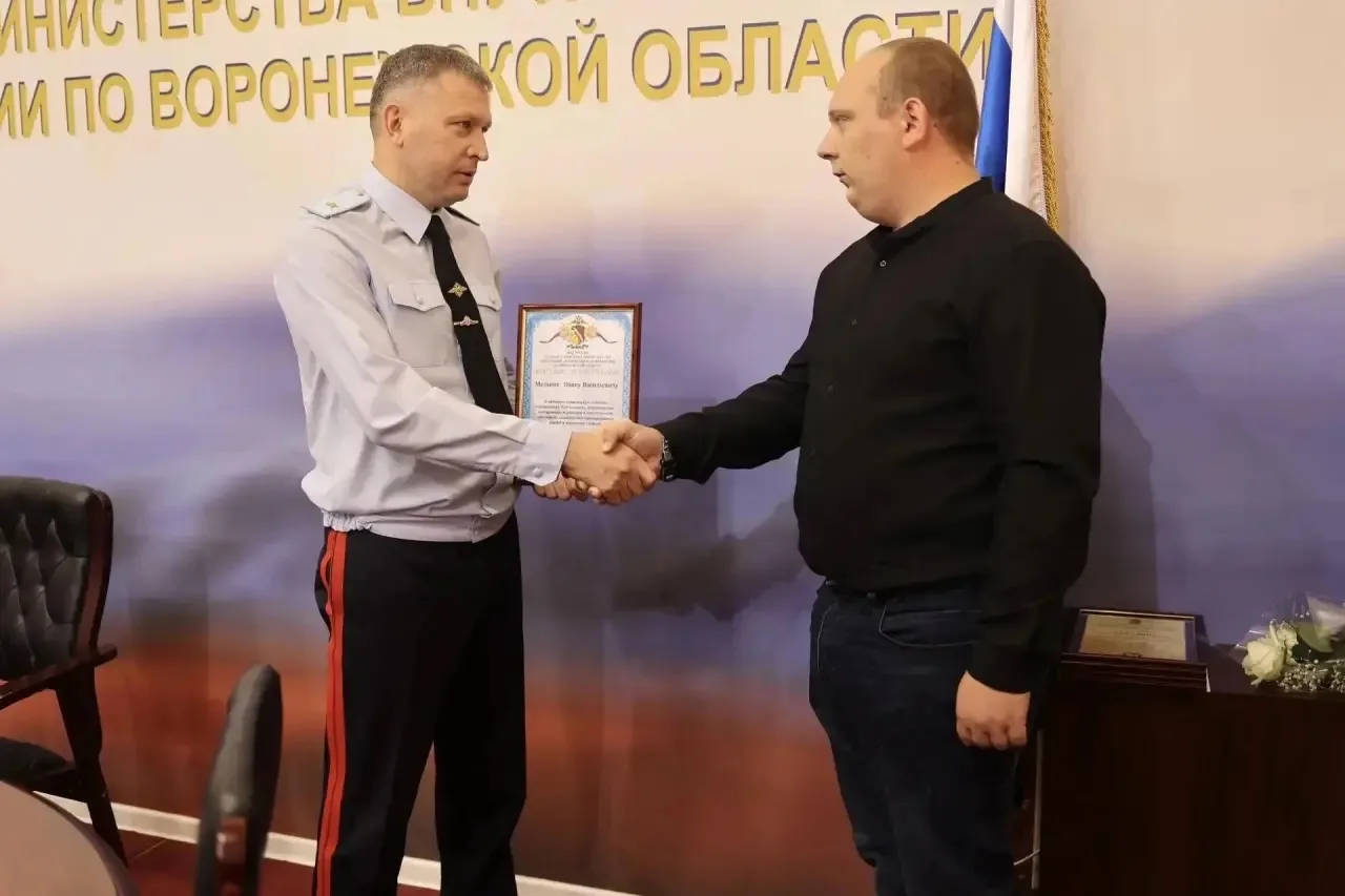 Таксист передал пассажирку-пенсионерку  в руки полиции, хотя она хотела ехать в другое ...