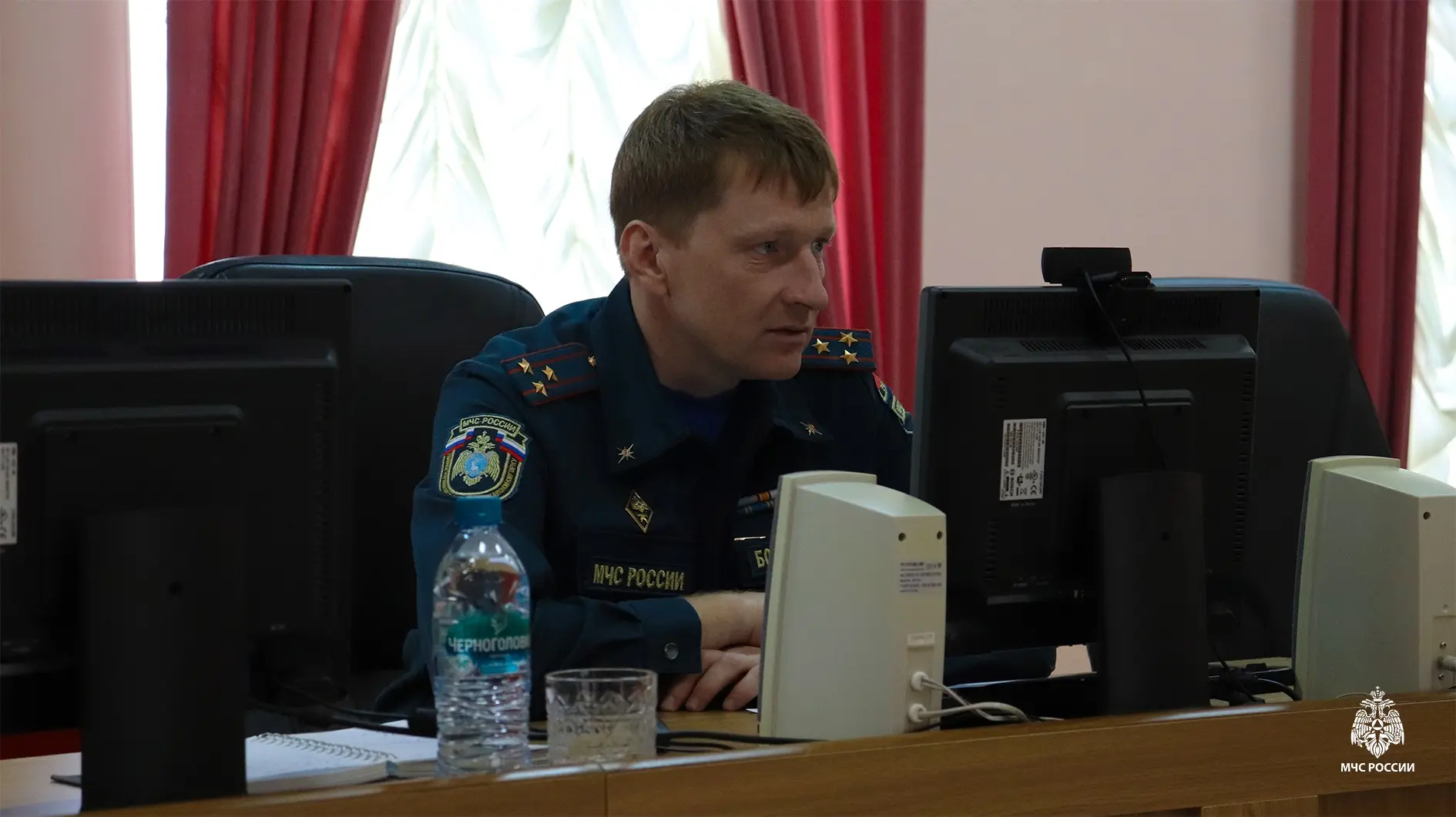 Безопасность выборов: в Главном управлении МЧС России по ЯНАО проведен инструктаж лично...