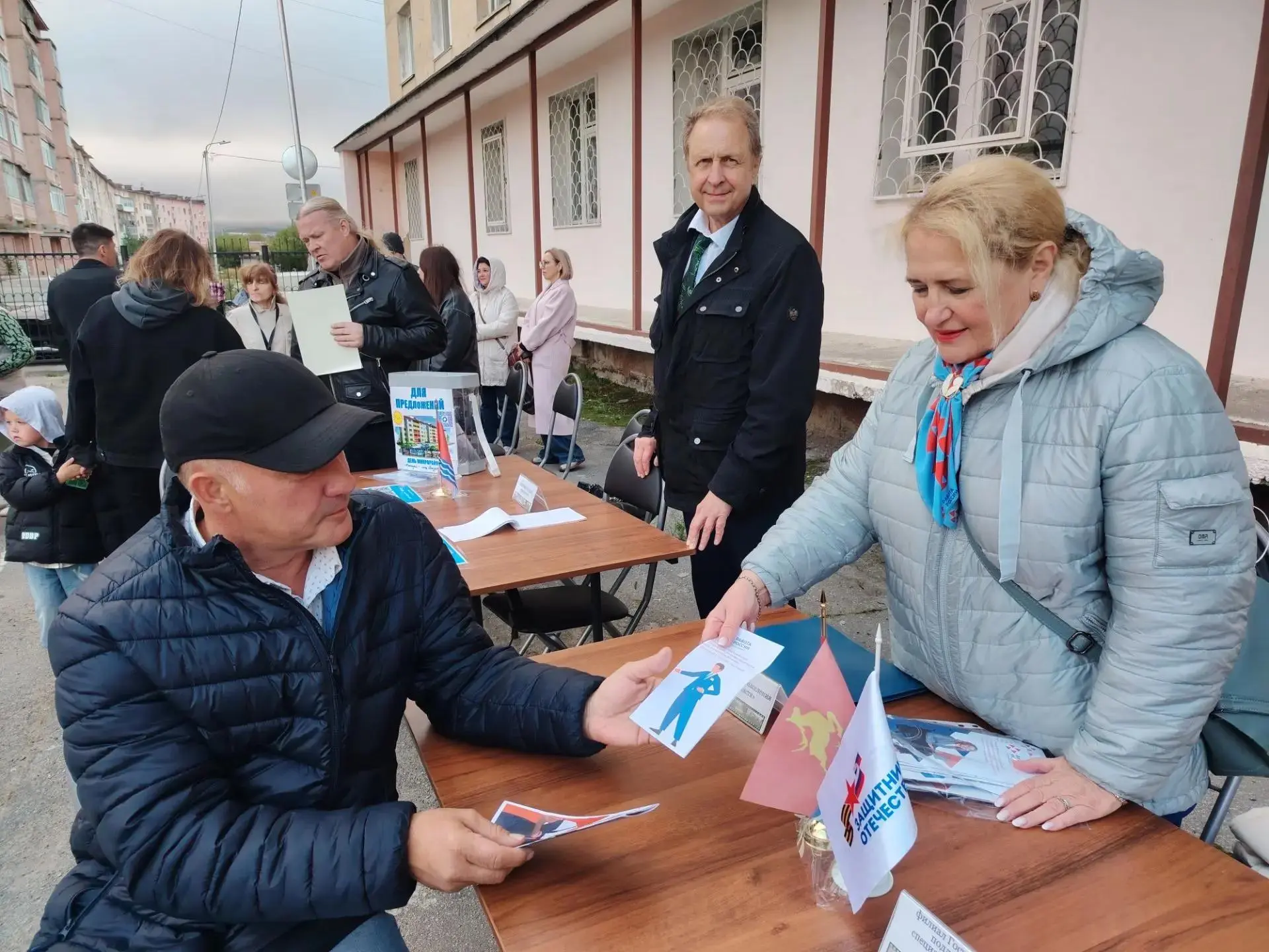 📌 В рамках городской акции «Дни микрорайонов» на территории школы № 72 в микрорайоне С...