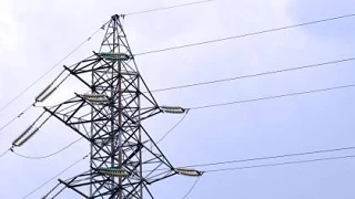 ⚡️ В Натухаевской закипела большая стройка: здесь начали масштабную реконструкцию ЛЭП. Жителям обеща