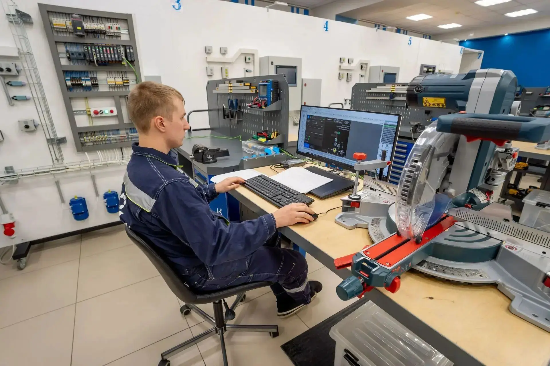 ⚡ Рекордные показатели - с начала приемной кампании абитуриенты подали почти 3 млн заяв...