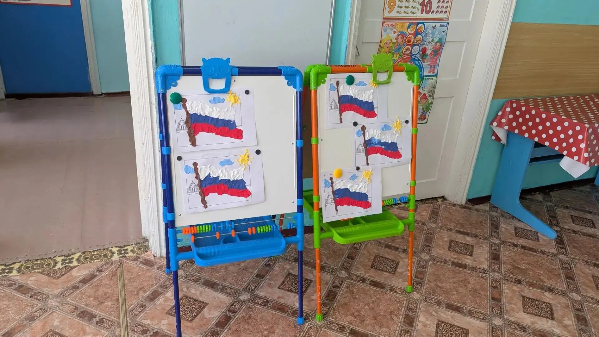 Нам праздники для радости даны,