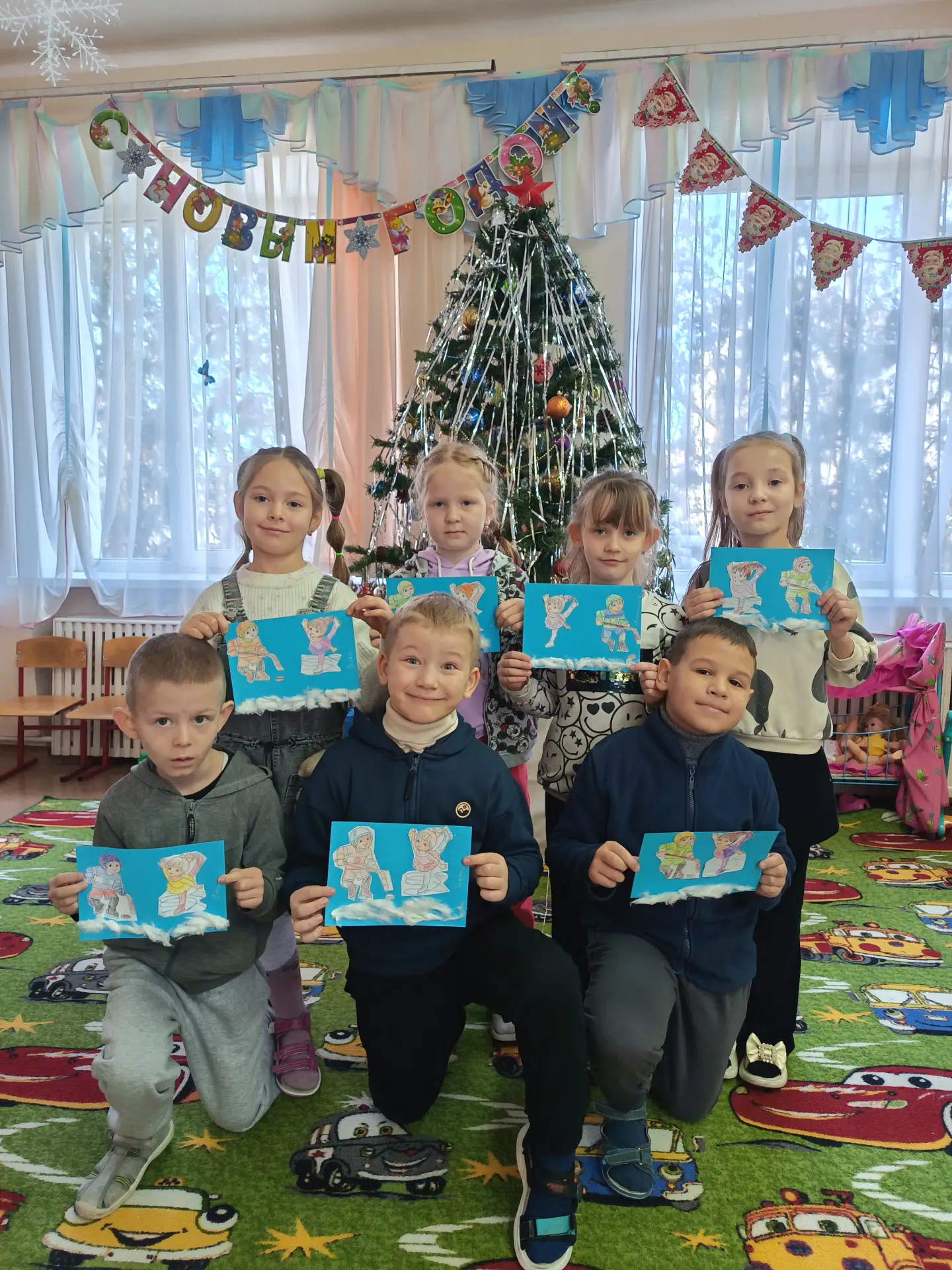 В подготовительной группе № 4 прошло увлекательное занятие о зимних видах спорта с акце...