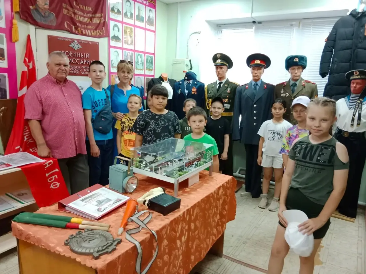 🎉 День литературы в нашем лагере — насыщенный и невероятно интересный! 🎉

С самого утра всё начало
