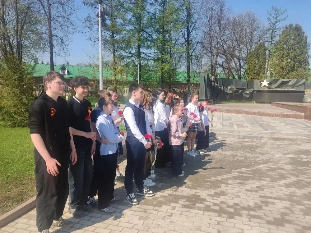 МБОУ "СОШ 1"  (Структурное подразделение,  ул. Н. Громова)  Сегодня наша школа приняла участие в воз