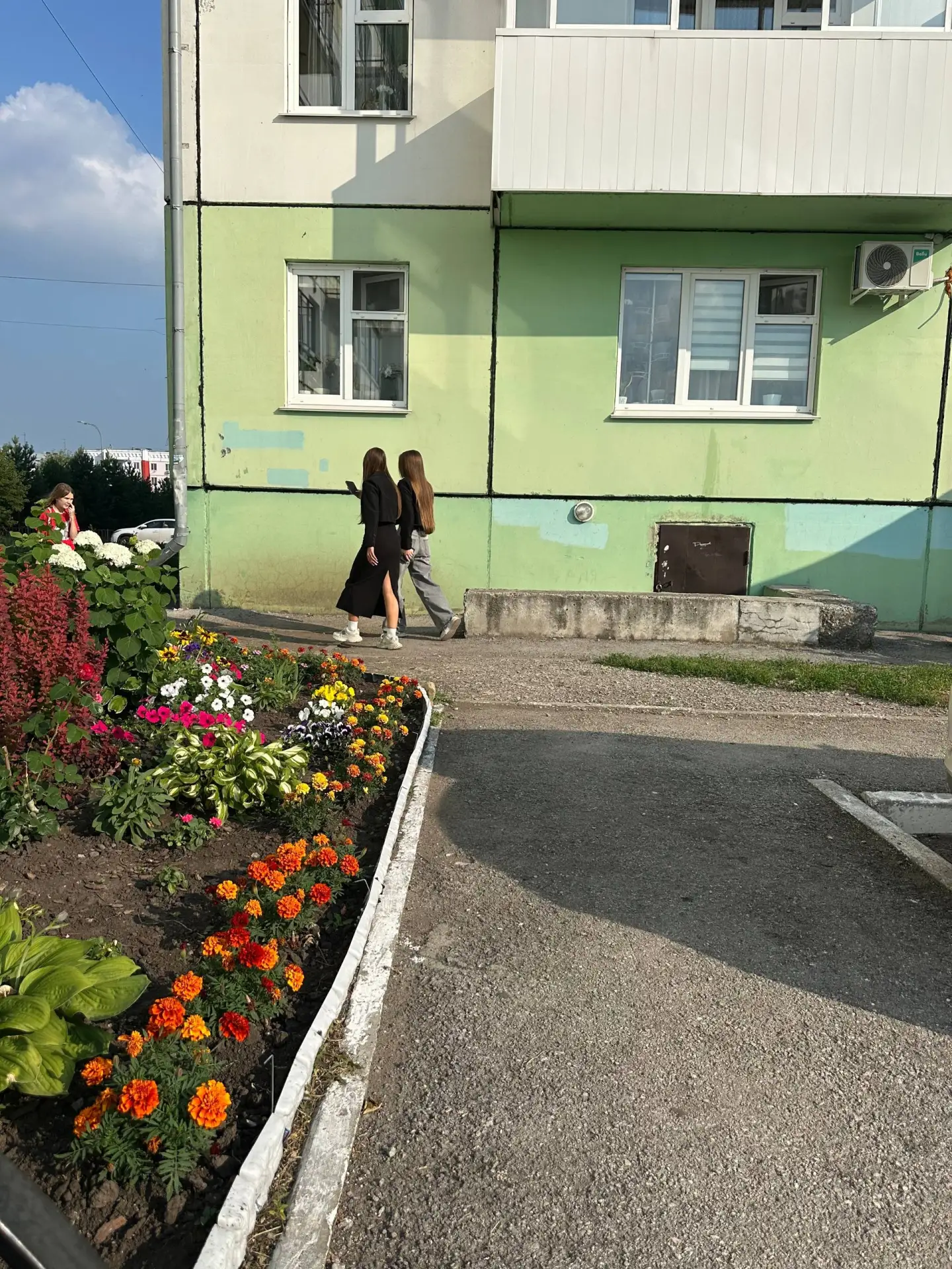 Анон 

Понравилась 

В джинсах