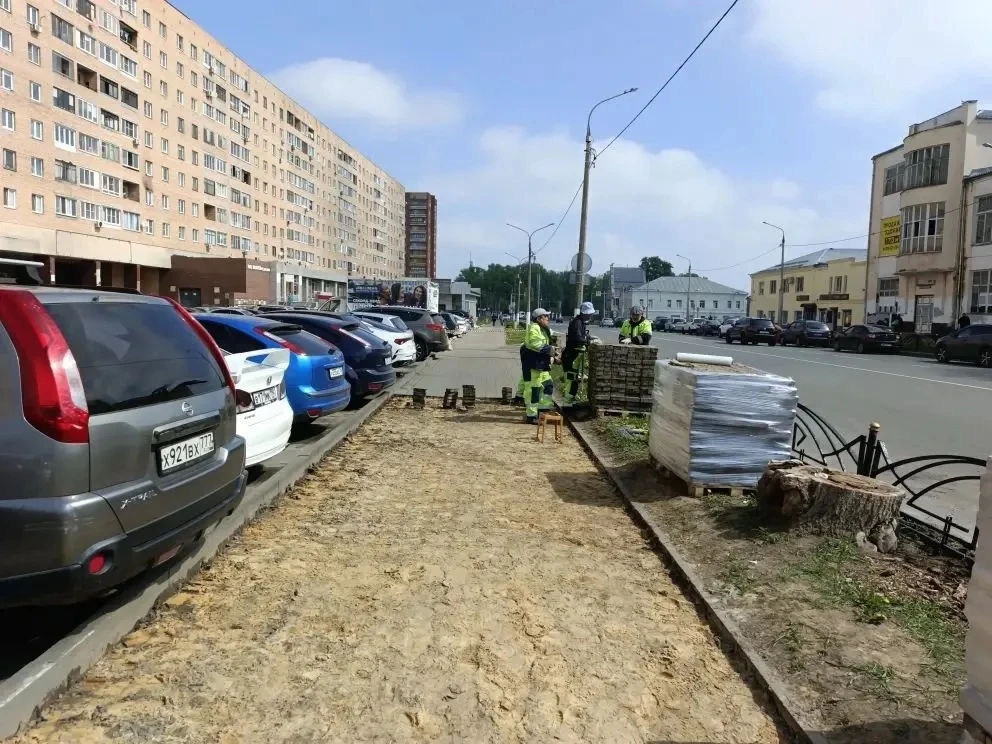 Друзья, замечаете перемены?   ☀️Пока погода радует, мы вовсю занимаемся благоустройством и асфальтир