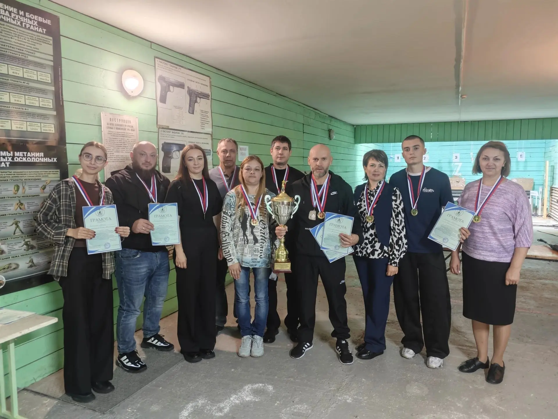 🎯 1 октября на базе школы №14 в хуторе Красный Пахарь прошли лично - командные соревно...