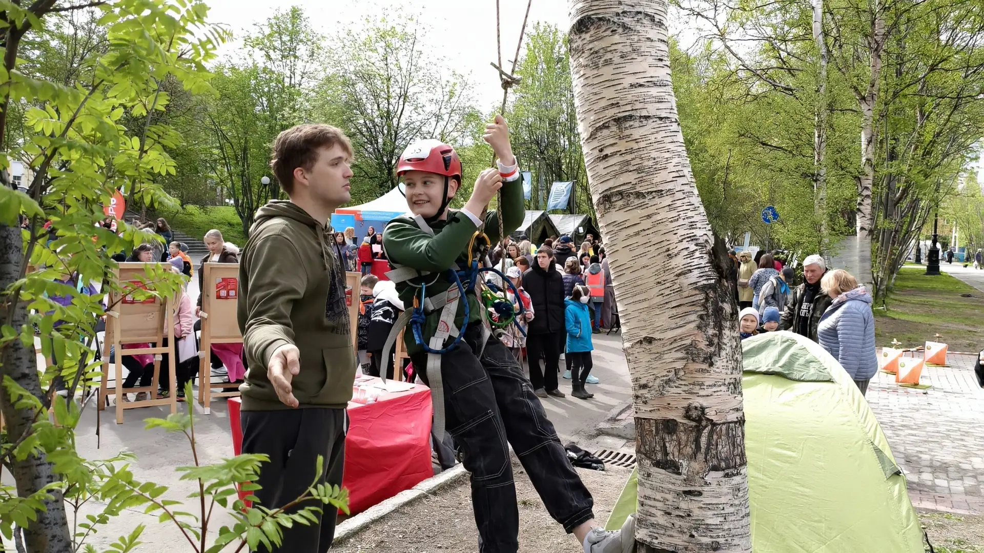 ФЕСТИВАЛЬ ДЕТСТВА И ЮНОСТИ «ДВИЖЕНИЯ ПЕРВЫХ»

🎈 1 июня, в День защиты детей, центр города Мурманска