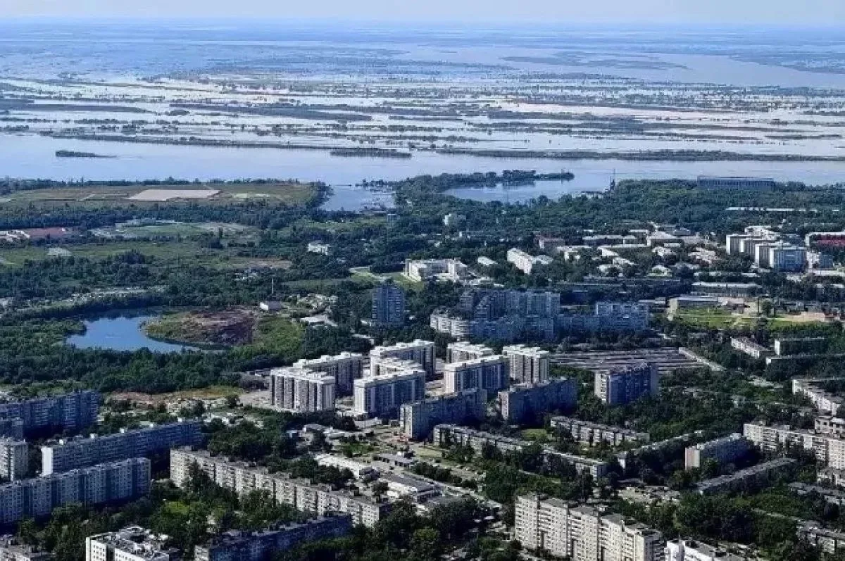Текущий уровень воды в реке Амур у Хабаровска составляет 508 см над нулем водомерного п...