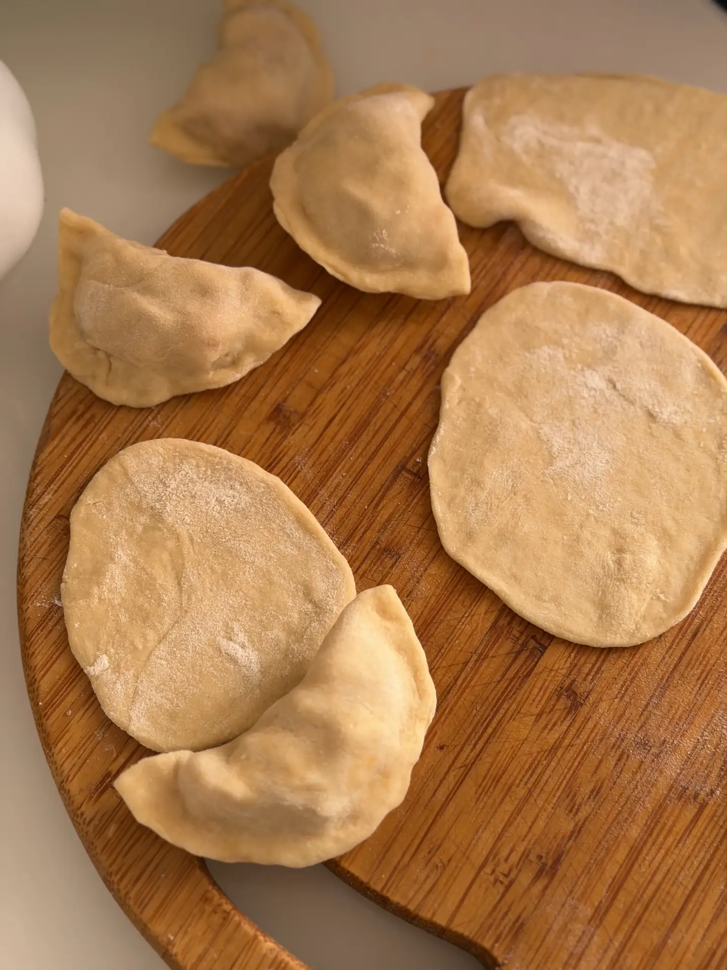 Как же это вкусно! Для меня открытие сезона - вареники 🥟 с абрикосами. (Ростовская кух...