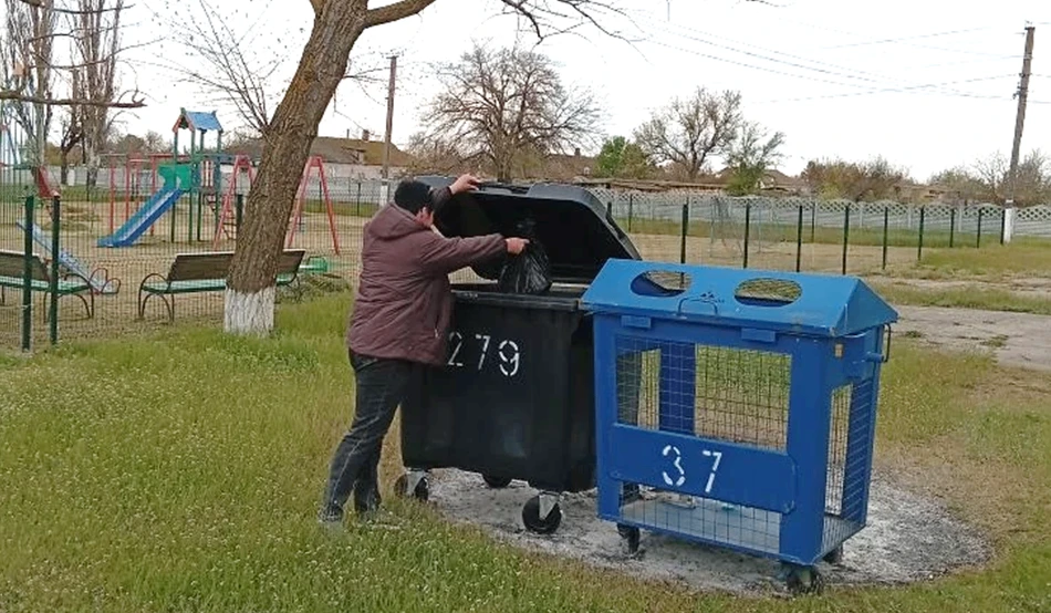 ♻️Новые контейнеры для сбора ТКО установлены Нижнесерогозском округе